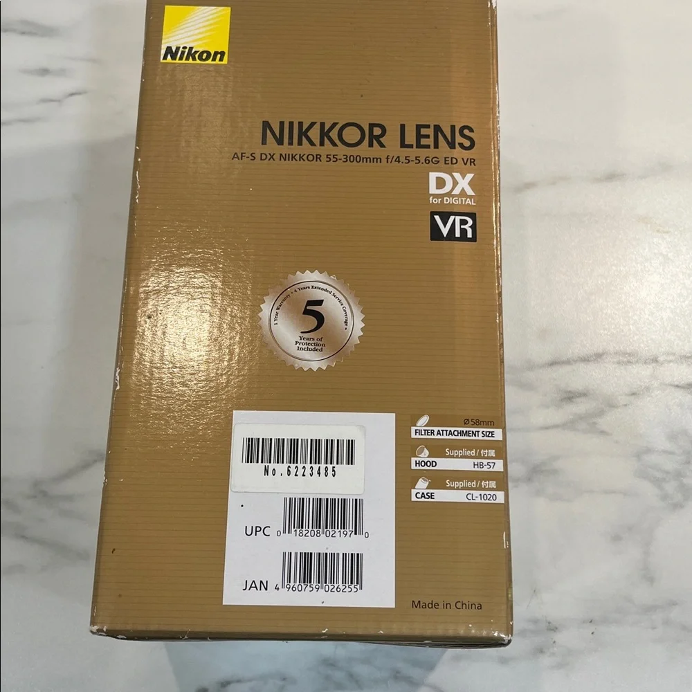 Nikon 55-300mm f/4.5-5.6G AF-S Nikkor ED VR Zoom Lens